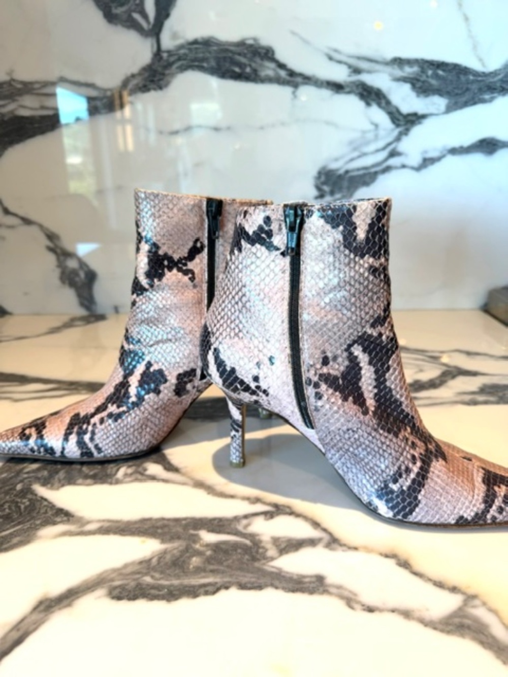 Pink Pointed Toe Python, Kitten Heel. - Picture 3 of 9